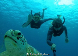 Selfie with Green Turtle by Richard Hudson 